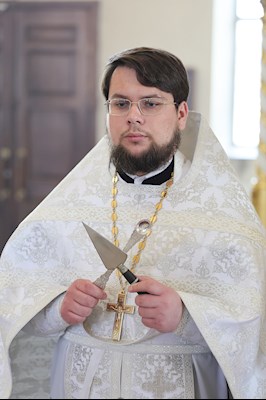 Митрополит Игнатий совершил Божественную литургию в кафедральном соборе Живоначальной Троицы г. Вольска