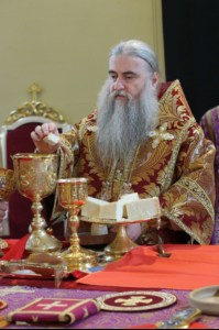 Митрополит Лонгин совершил Чин умовения ног