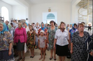 Божественная Литургия в храме святых первоверховных апостолов Петра и Павла г.Красноармейска
