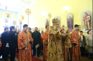 Божественная литургия в храме во имя мучениц Веры, Надежды, Любови и матери их Софии поселка Светлый Татищевского района