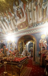 Божественная литургия в Свято-Троицком кафедральном соборе г. Саратова