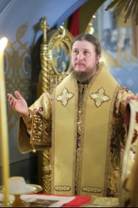 Епископ Пахомий совершил Божественную литургию в Свято-Троицком кафедральном соборе Саратова