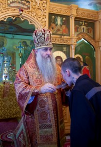 Божественная литургия в тюремном храме во имя святителя и чудотворца Николая при ОТБ №1 г. Саратова