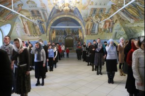 Крещальная литургия в Свято-Троицком кафедральном соборе г. Саратова