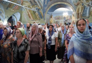 Всенощное бдение с чином Погребения Божией Матери в Свято-Троицком кафедральном соборе г. Саратова