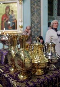 Всенощное бдение c Чином Воздвижения Креста в храме в честь Сошествия Святого Духа города Саратова