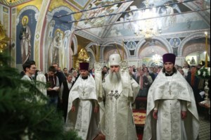 Рождественская Божественная литургия в Свято-Троицком кафедральном соборе Саратова