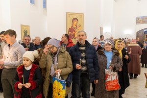 Великое освящение храма во имя святителя Спиридона Тримифунтского г. Саратова и первая Божественная литургия в новоосвященном храме
