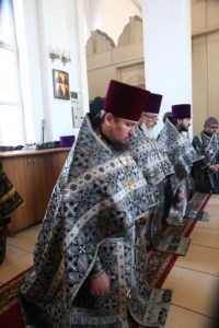 Литургия Преждеосвященных Даров в храме в честь Казанской иконы Божией Матери г.Саратова