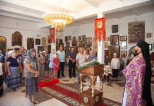 Божественная литургия на Подворье Свято-Никольского мужского монастыря г.Саратова с.Елшанка Воскресенского района