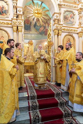 Божественная литургия в храме Всех святых, в земле Русской просиявших, г. Саратова