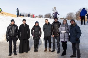 На территории Покровского храма г. Саратова прошел зимний праздник