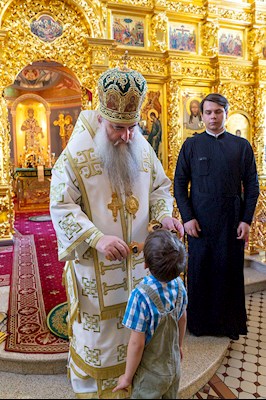 Божественная литургия в Свято-Троицком кафедральном соборе г. Саратова