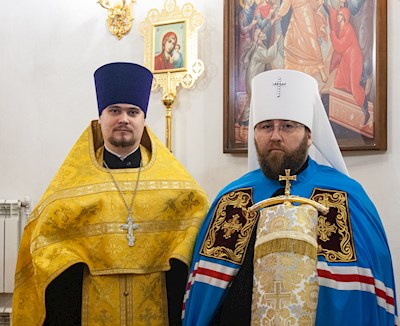 Митрополит Игнатий совершил всенощное бдение в храме Нерукотворного Образа Спасителя г. Саратова
