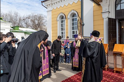 В Саратове и Покровске прошел автомобильный крестный ход со святынями Саратовской митрополии