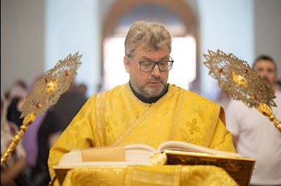 Митрополит Игнатий совершил Божественную литургию в храме Покрова Пресвятой Богородицы г. Петровска