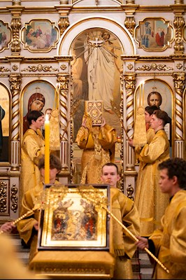 Митрополит Игнатий совершил всенощное бдение в Покровском соборе г. Саратова
