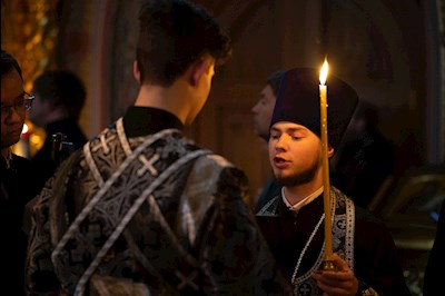 Митрополит Игнатий совершил великое повечерие с чтением Великого покаянного канона преподобного Андрея Критского в Свято-Троицком кафедральном соборе г. Саратова