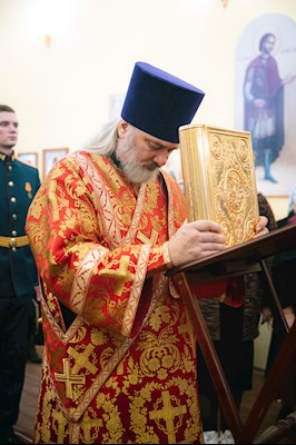 Митрополит Игнатий совершил Божественную литургию в храме святых мучениц Веры, Надежды, Любови и матери их Софии поселка Светлый