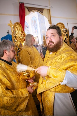 Митрополит Игнатий совершил Великое освящение храма святителя и Чудотворца Николая села Долгий Буерак Гагаринского района г. Саратова и Божественную литургию в новоосвященном храме