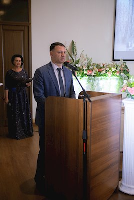 Митрополит Игнатий вручил дипломы выпускникам СПДС