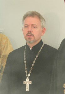 Архиепископ Элистинский и Калмыцкий Юстиниан совершил Божественную литургию в Духосошественском кафедральном соборе города Саратова