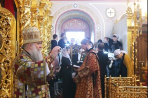 Божественная литургия в Свято-Троицком кафедральном соборе г. Саратова