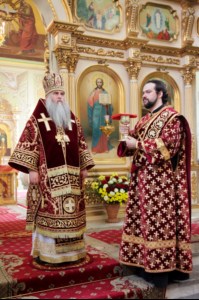 Божественная литургия в храме в честь Покрова Пресвятой Богородицы города Саратова