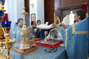 Божественная литургия в Свято-Алексиевском женском монастыре г. Саратова