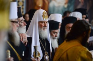 Митрополит Лонгин принял участие в Патриаршем богослужении в день празднования 70-летнего юбилея Его Святейшества