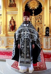 Литургия Преждеосвященных Даров на Архиерейском подворье — храме во имя святого апостола и евангелиста Иоанна Богослова при Саратовской православной духовной семинарии