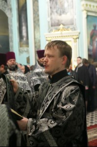 Митрополит Лонгин совершил утреню с Чином погребения