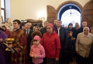 Митрополит Лонгин совершил Великое освящение храма во имя великомученицы Параскевы с. Благодатное Хвалынского района