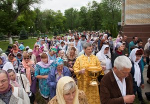 Божественная литургия в храме во имя святителя Луки (Войно-Ясенецкого), исповедника, при 3-й городской клинической больнице г. Саратова