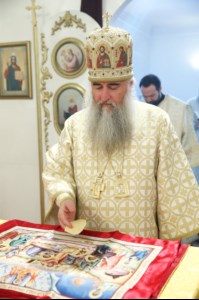 Божественная литургия в храме в честь Покрова Пресвятой Богородицы р.п. Новые Бурасы