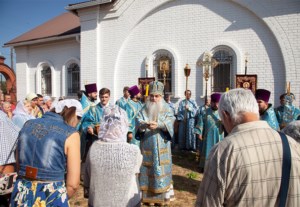 Божественная литургия в храме в честь Владимирской иконы Божией Матери с. Багаевка Саратовского района