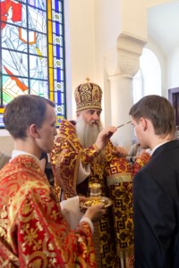 Всенощное бдение на Архиерейском подворье — храме в честь иконы Божией Матери «Утоли моя печали» г. Саратова