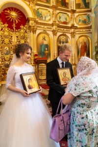 Таинство Венчания в Покровском храме г. Саратова