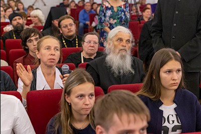 Состоялась открытая лекция о саратовских новомучениках