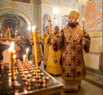 Митрополит Игнатий совершил всенощное бдение в храме Покрова Пресвятой Богородицы г. Саратова