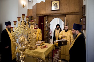 В саратовских храмах отметили День Крещения Руси