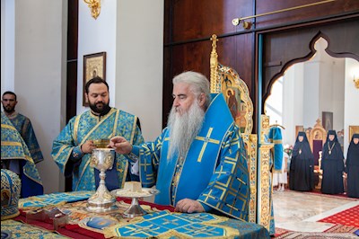 Божественная литургия в Свято-Алексиевском женском монастыре г. Саратова
