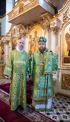 Митрополит Игнатий совершил всенощное бдение в Свято-Духовском соборе г. Саратова