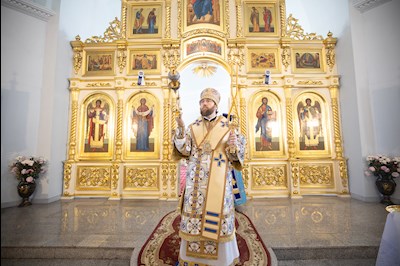 Митрополит Игнатий совершил Божественную литургию в Покровском храме г. Петровска