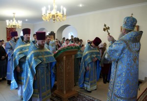 Божественная литургия в храме в честь иконы Божией Матери «Скоропослушница» гор.Шиханы Вольского района