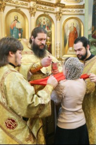 Божественная литургия в храме в честь Покрова Пресвятой Богородицы г.Саратова
