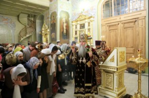 В Саратов принесена чудотворная Феодоровская икона Божией Матери