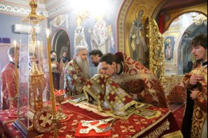 Божественная литургия в Свято-Троицком кафедральном соборе г. Саратова