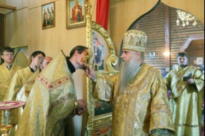 Божественная литургия в храме в честь Сретения Господня г. Саратова