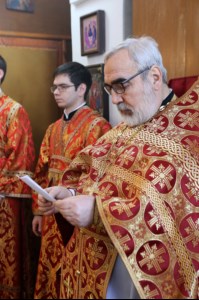 Божественная литургия в храме в честь Воздвижения Честнаго и Животворящего Креста Господня на территории Вольского военного института материального обеспечения